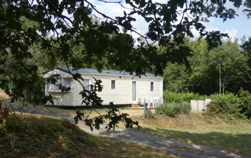 Verblijfpark Ardinam Olloy-sur-Viroin Exterior photo